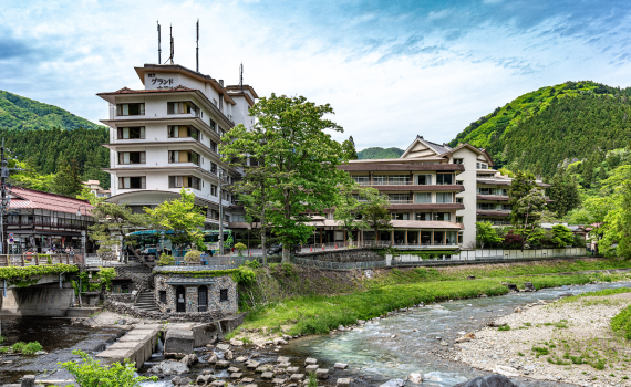 四万グランドホテル